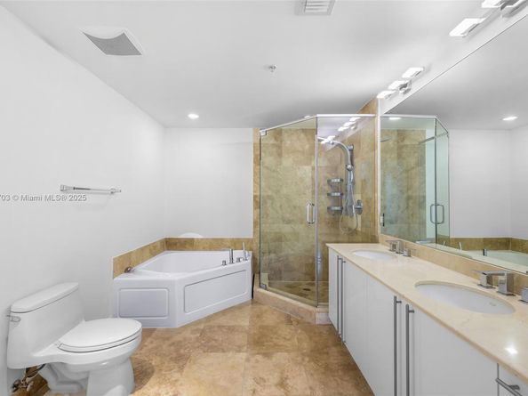 3030 NE 188th St 606, Aventura FL 33180
