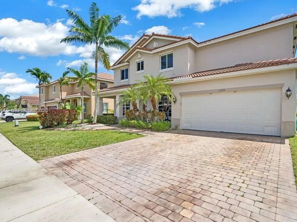 1378 NW 204th St, Miami Gardens FL 33169