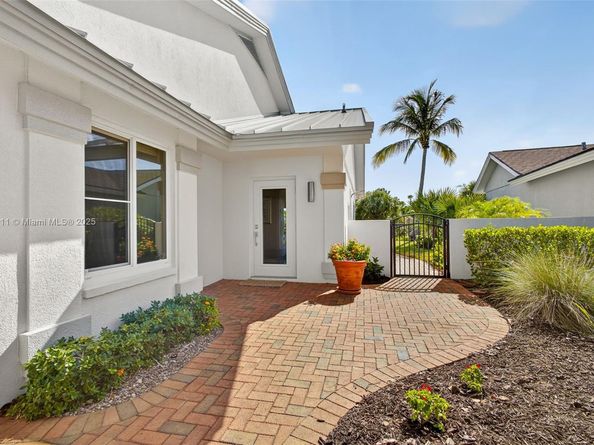 257 Ridge Rd, Jupiter FL 33477