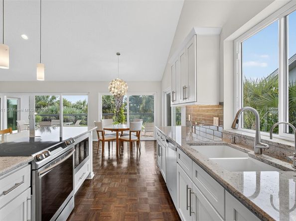 257 Ridge Rd, Jupiter FL 33477