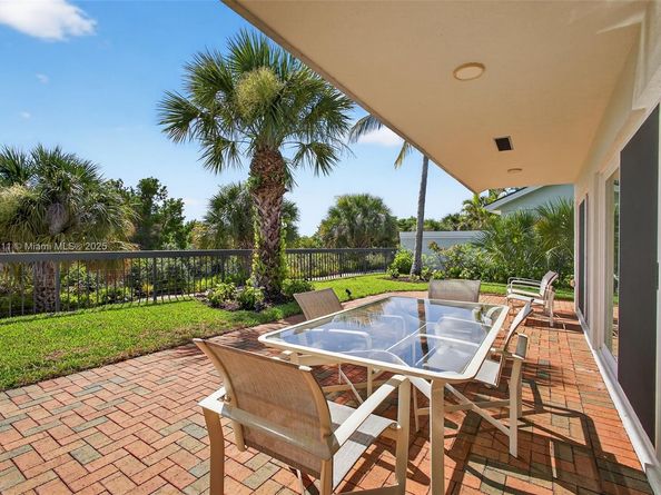 257 Ridge Rd, Jupiter FL 33477