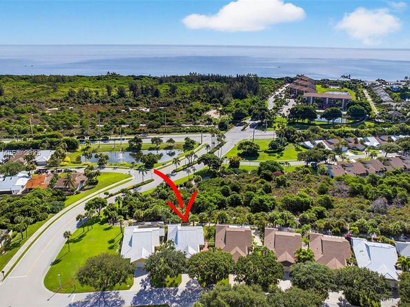 257 Ridge Rd, Jupiter FL 33477