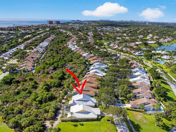 257 Ridge Rd, Jupiter FL 33477