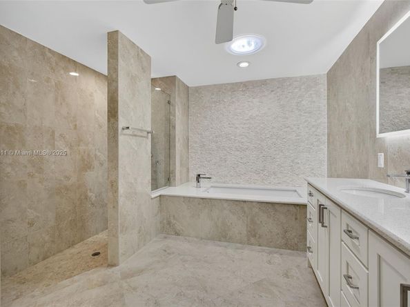 257 Ridge Rd, Jupiter FL 33477
