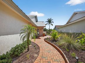 257 Ridge Rd, Jupiter FL 33477