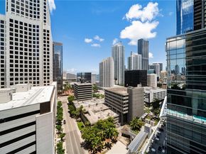 68 SE 6th St 1201, Miami FL 33131