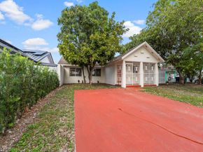 11075 SW 221st Ter, Miami FL 33170