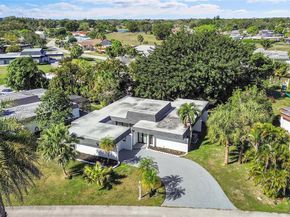 4603 King Palm Dr, Tamarac FL 33319