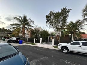 1352 SW 16th St, Miami FL 33145