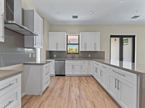 22451 SW 118 Ave, Miami FL 33170