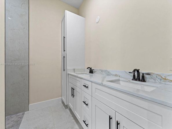 22451 SW 118 Ave, Miami FL 33170