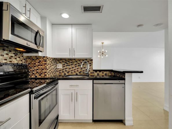 770 Claughton Island Dr 409, Miami FL 33131