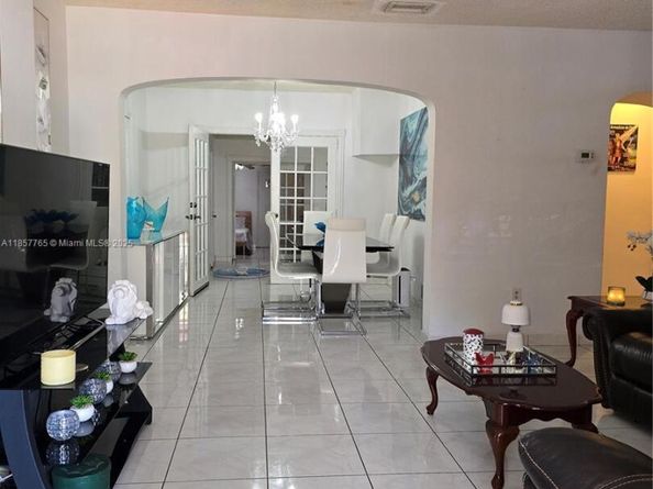 1765 SW 21st St, Miami FL 33145