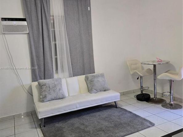 1765 SW 21st St, Miami FL 33145