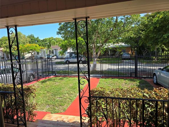 1765 SW 21st St, Miami FL 33145