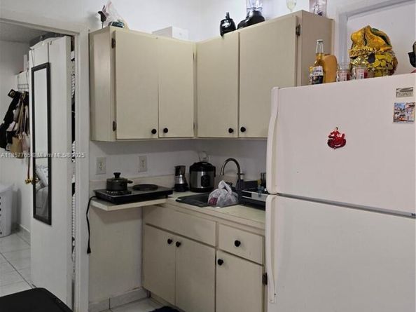 1765 SW 21st St, Miami FL 33145