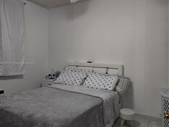1765 SW 21st St, Miami FL 33145