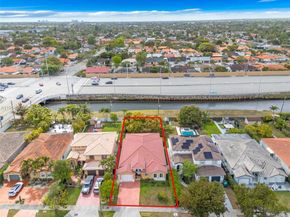 9224 Grand Canal Dr, Miami FL 33174