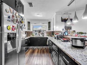 17026 NW 66th Ct, Hialeah FL 33015