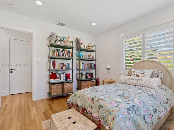 243 Velarde Ave, Coral Gables FL 33134