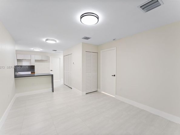 1181 NW 66 st, Miami FL 33150