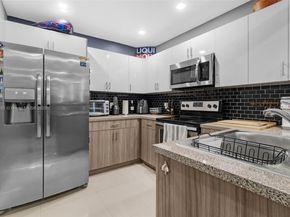 1240 NW 38th St, Miami FL 33142