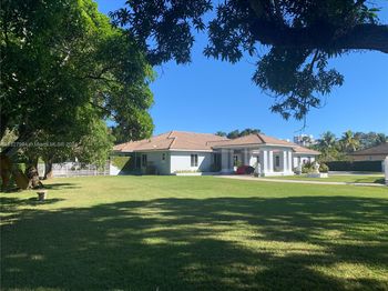 7625 SW 75th Ave