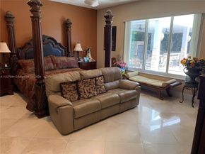 7625 SW 75th Ave, Miami FL 33143
