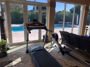 7625 SW 75th Ave, Miami FL 33143