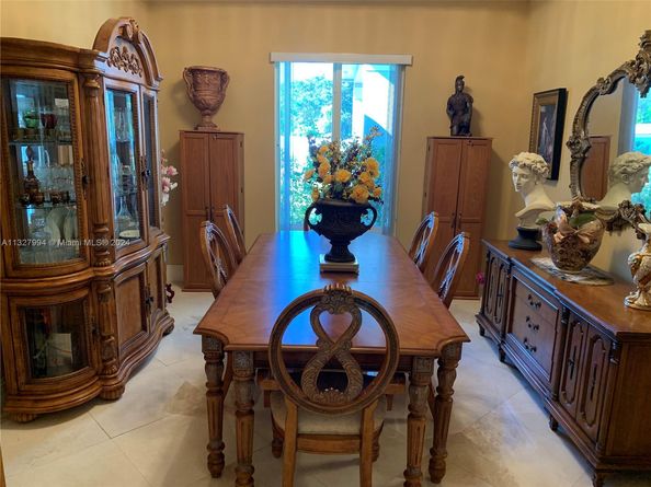 7625 SW 75th Ave, Miami FL 33143