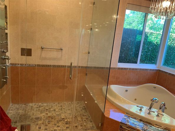 7625 SW 75th Ave, Miami FL 33143