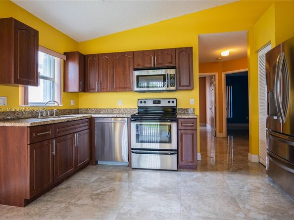 14677 SW 123rd Ave, Miami FL 33186