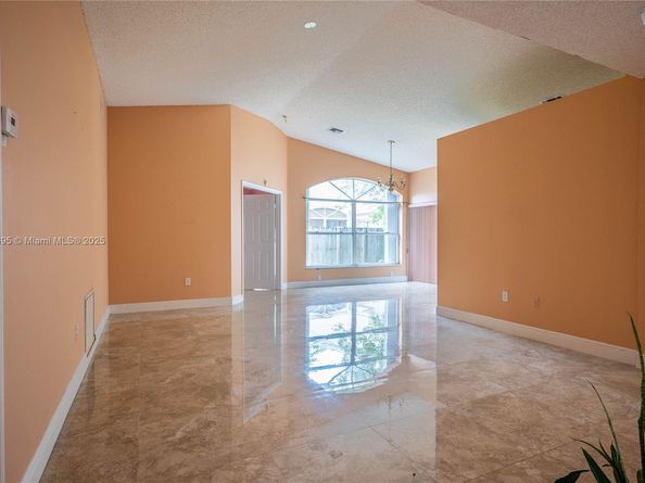14677 SW 123rd Ave, Miami FL 33186