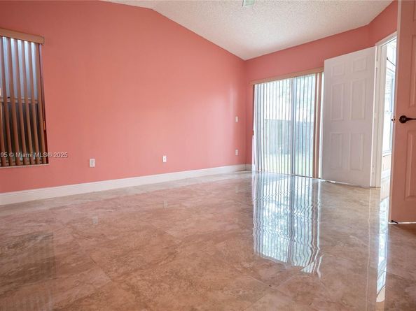 14677 SW 123rd Ave, Miami FL 33186
