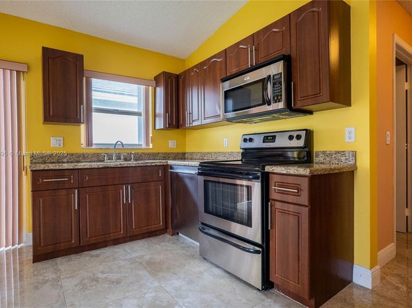 14677 SW 123rd Ave, Miami FL 33186