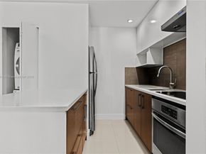 2715 Tigertail Ave 102, Miami FL 33133