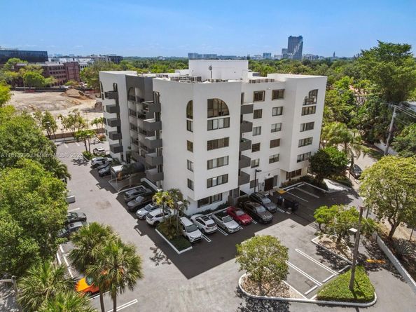 2715 Tigertail Ave 102, Miami FL 33133