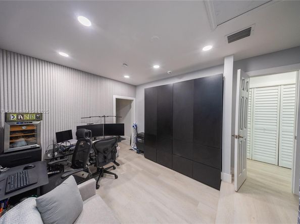 13230 NW 11th Ter, Miami FL 33182