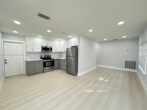 994 NW 2nd St, Miami FL 33128