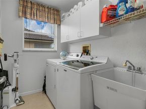 4927 NW 67th Ave, Lauderhill FL 33319