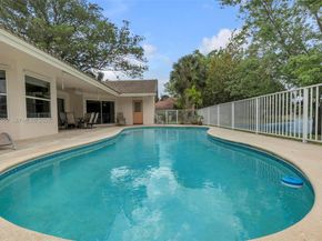 4927 NW 67th Ave, Lauderhill FL 33319