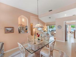 4927 NW 67th Ave, Lauderhill FL 33319