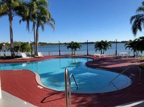 2820 N Oakland Forest Dr 106, Oakland Park FL 33309