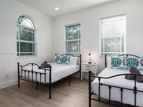 1207 SW 21st St, Fort Lauderdale FL 33315