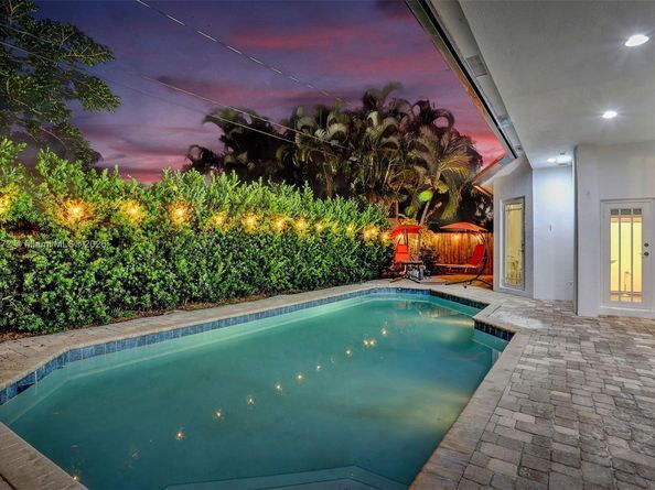 1207 SW 21st St, Fort Lauderdale FL 33315
