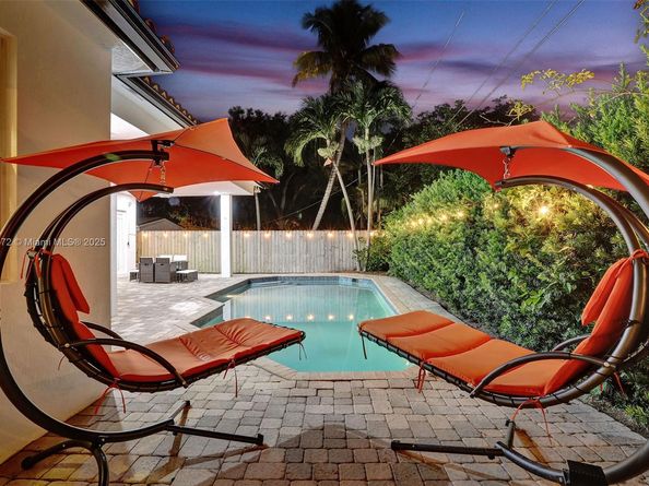 1207 SW 21st St, Fort Lauderdale FL 33315
