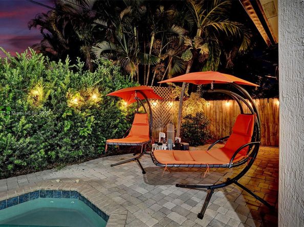 1207 SW 21st St, Fort Lauderdale FL 33315