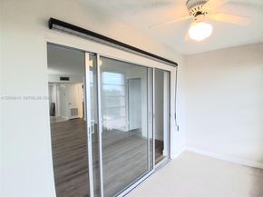 9460 Sunrise Lakes Blvd 309, Sunrise FL 33322