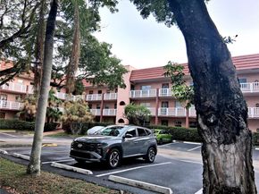 9460 Sunrise Lakes Blvd 309, Sunrise FL 33322
