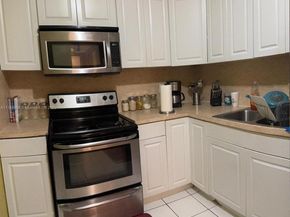 15600 NW 7th Ave 515, Miami FL 33169